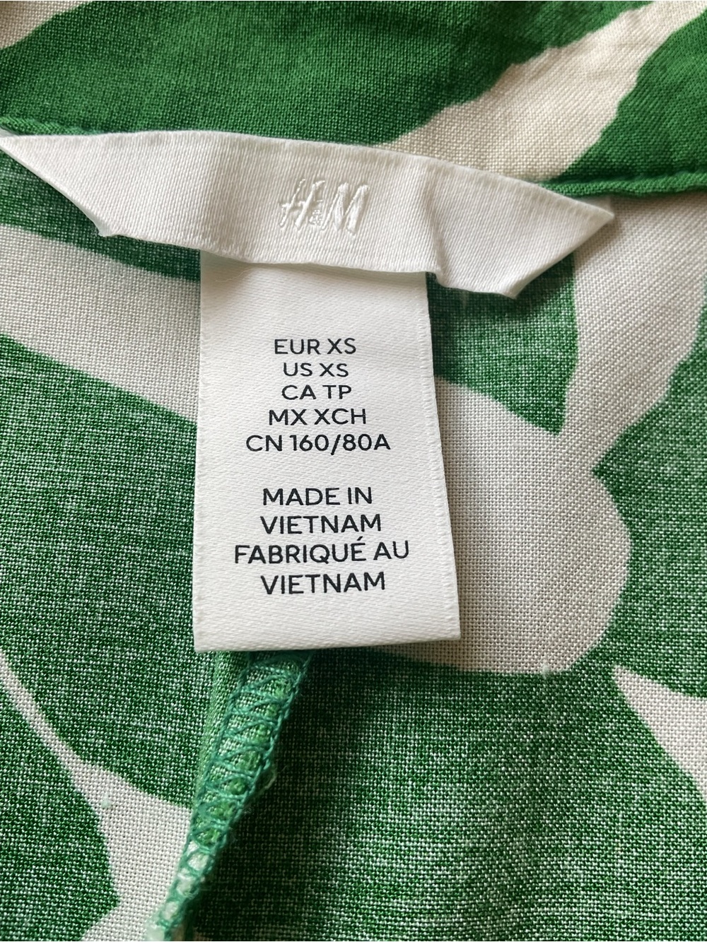 H&M Green and Cream Tropical Print Shift Dress - Picture 2 of 9
